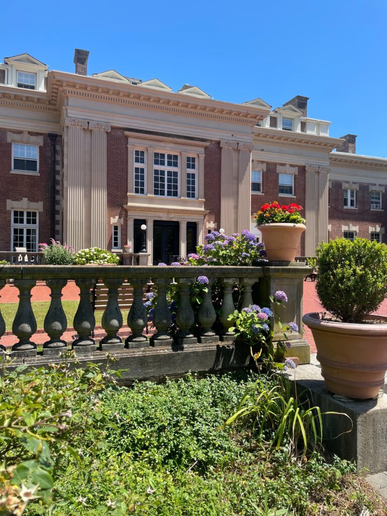 Loyola Jesuit Center 4